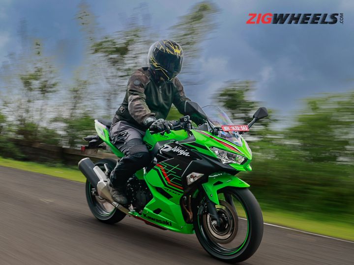 Watch The Kawasaki ZX-4R Hit Its Top Speed In Third, Fourth And