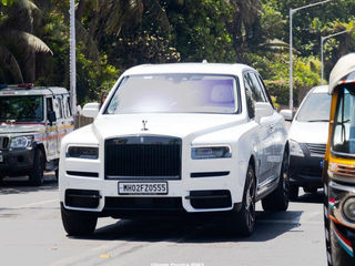 After Pathaan’s Runaway Success, Shah Rukh Khan Drives Home A New Rolls-Royce Cullinan Black Badge