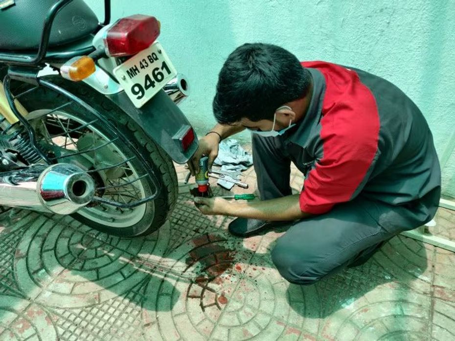 Attention To Those Servicing Your Two-wheeler At Third Party Service gallery
