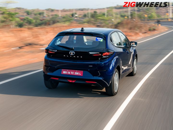 Tata Altroz Now Gets New Variants With Sunroof Across All Powertrain