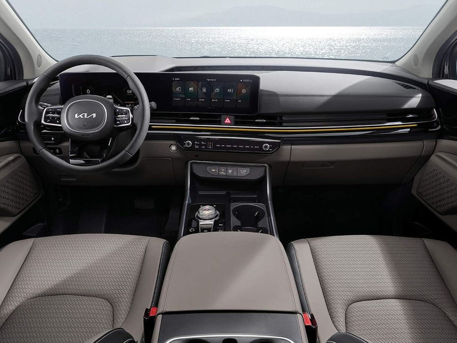 2024 Kia Carnival Facelift Interior Revealed For The First Time - ZigWheels