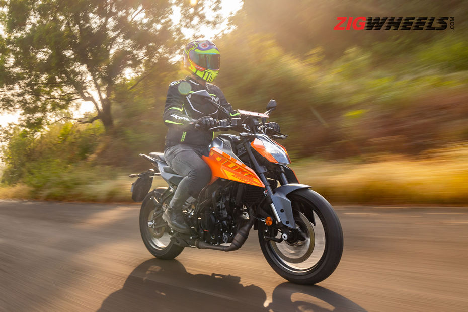 2024 KTM 250 Duke First Ride Review 