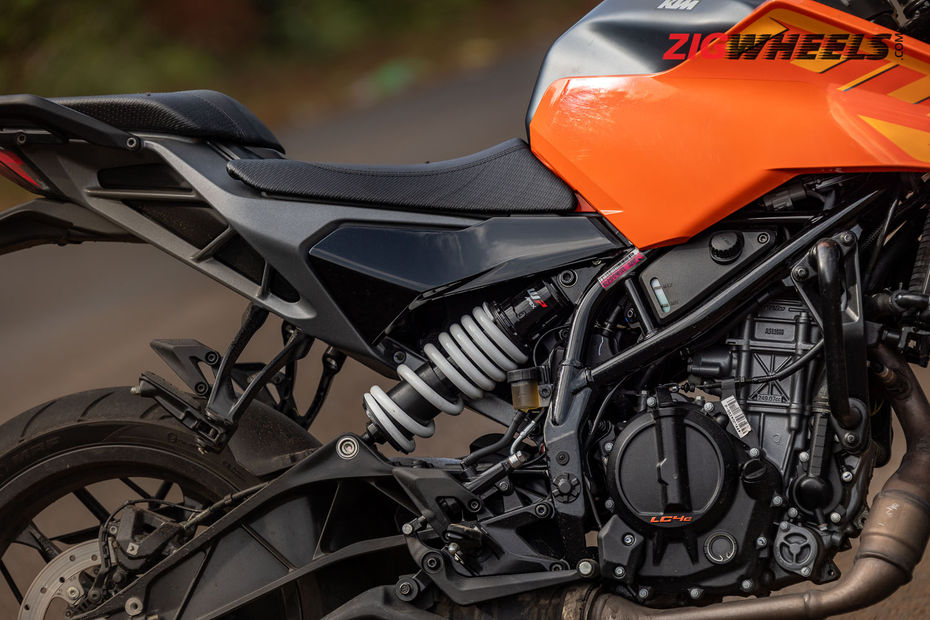 2024 KTM 250 Duke First Ride Review 