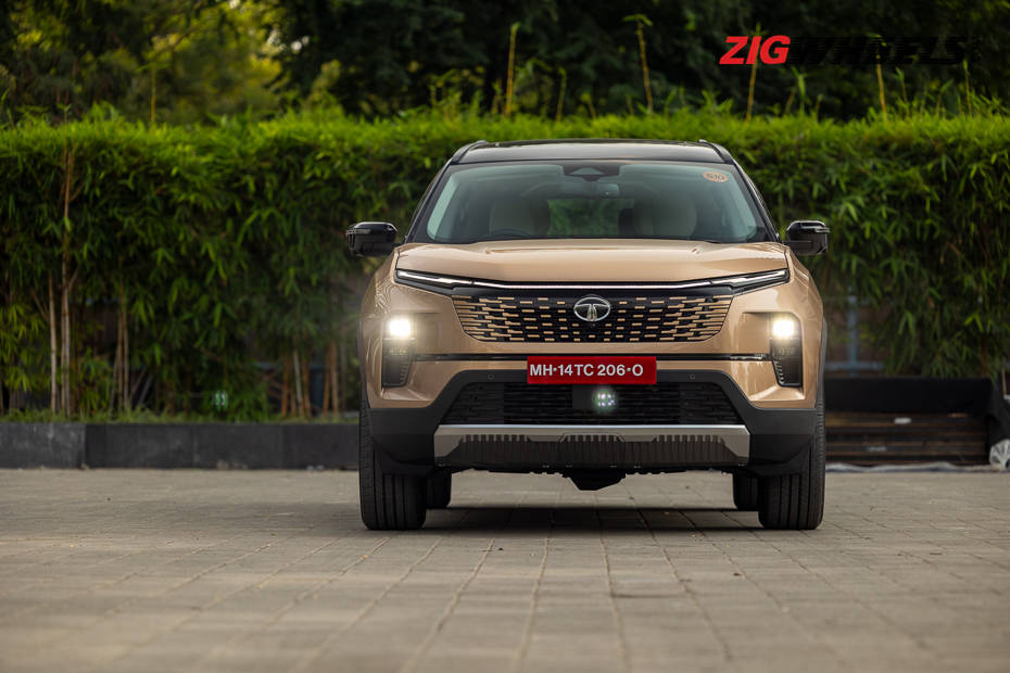 tata safari xza plus 6 str adventure edition at