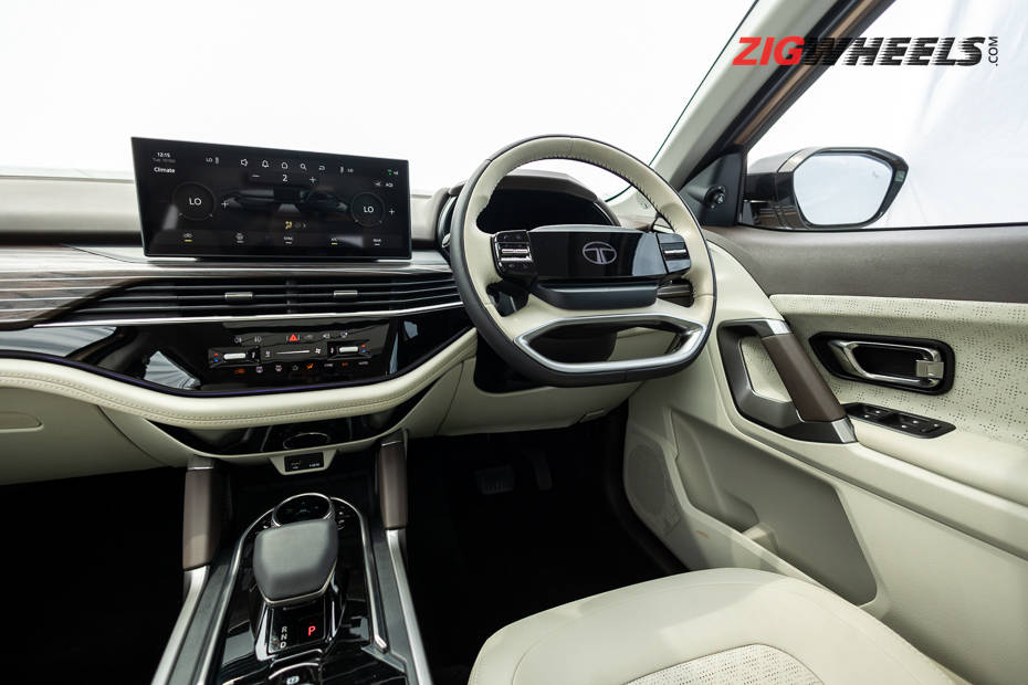 tata new safari xt plus dark edition(diesel)