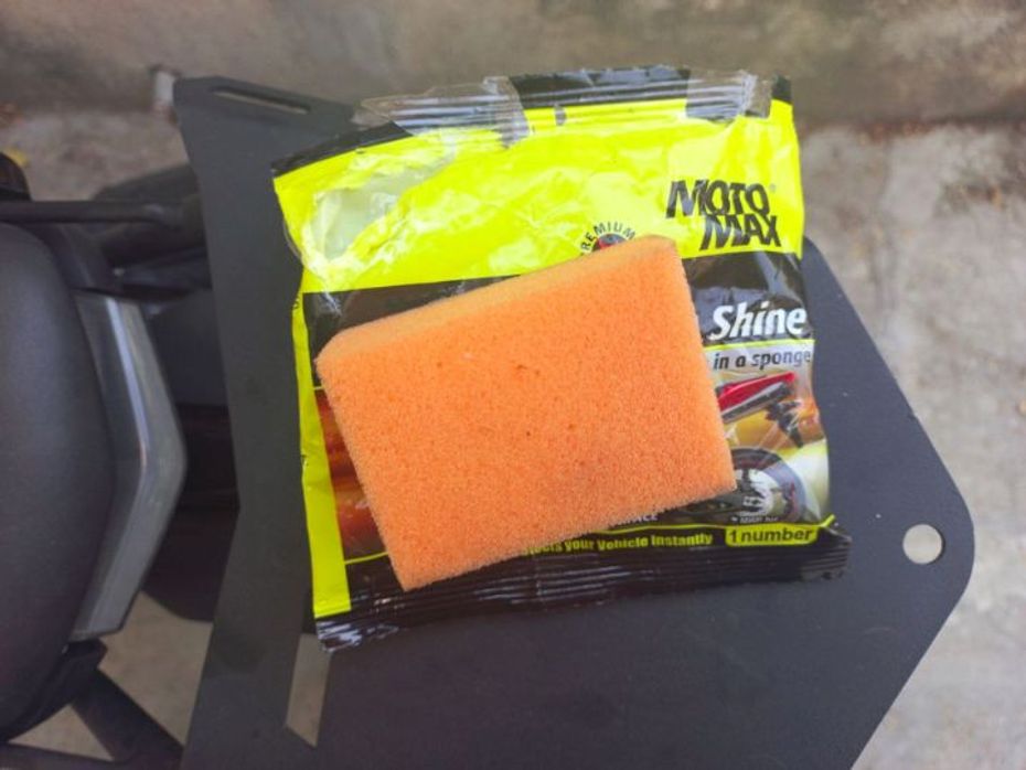 Motomax instashine polish sponge