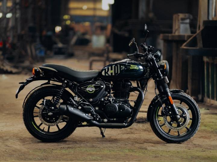 BREAKING Royal Enfield Hunter 350 Gets Two New Colour Schemes