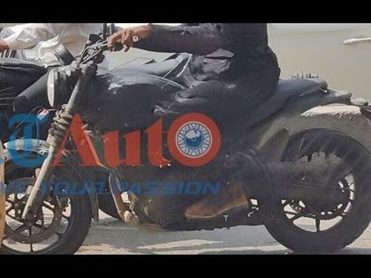 Upcoming Royal Enfield Hunter 450 Spotted Testing Again, Triumph