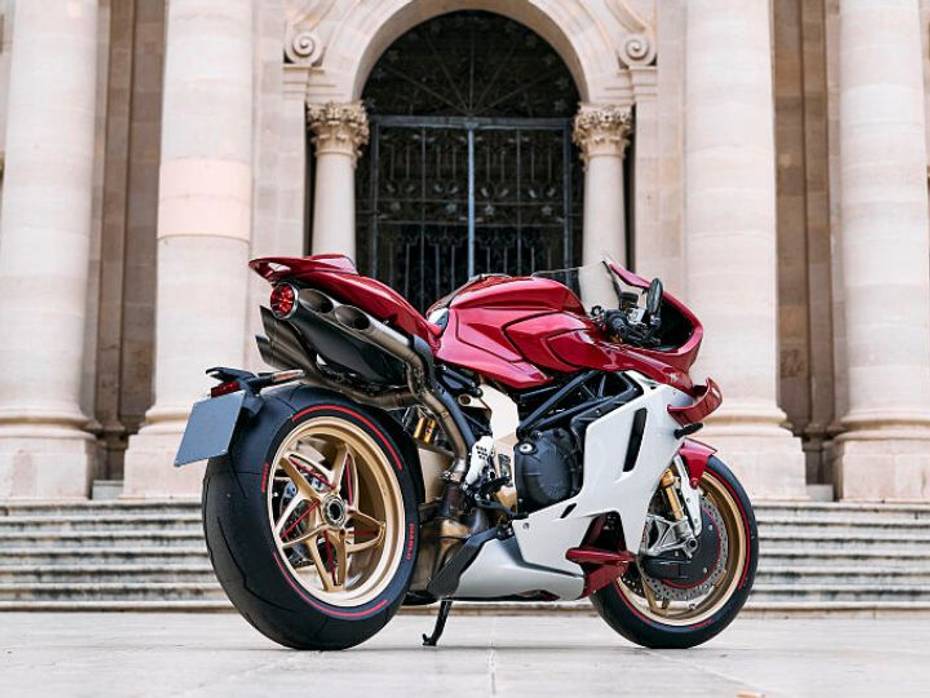 MV Agusta Superveloce 1000 Serie Oro Rear Three Fourth