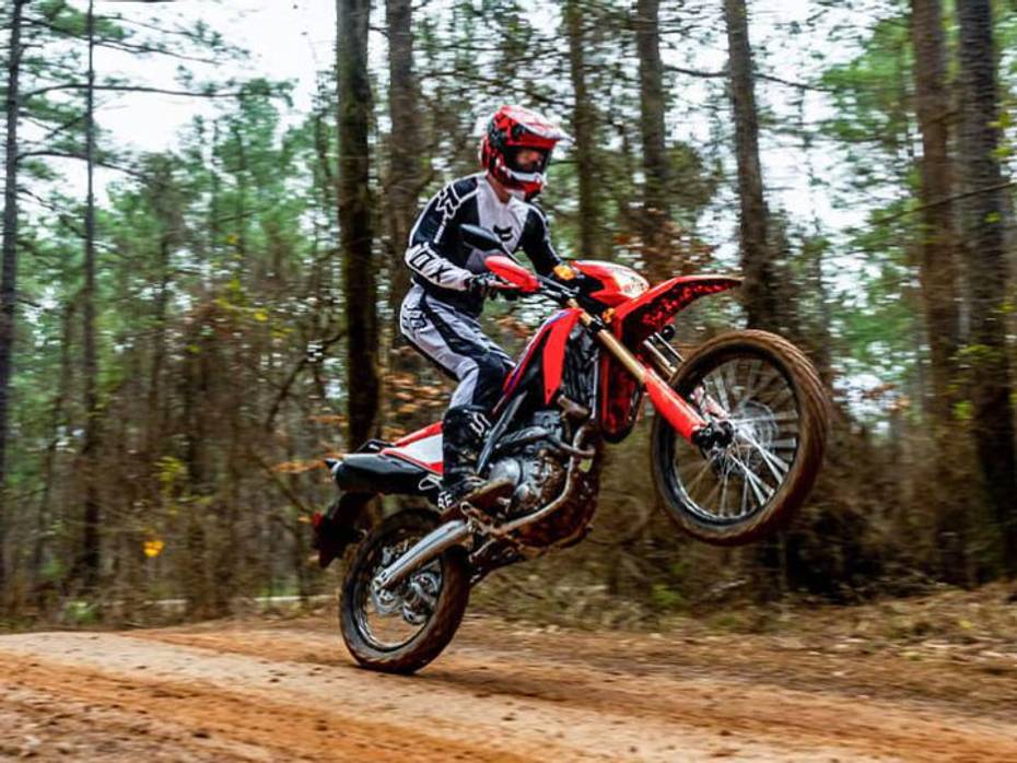 Honda CRF300L Off-Road Wheelie