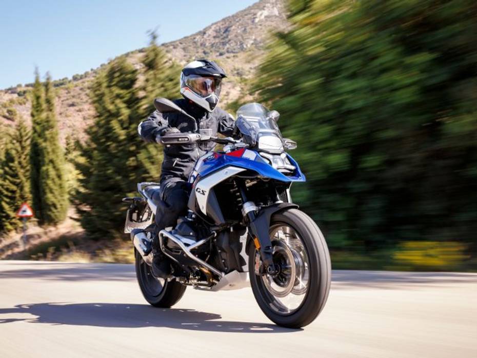 BMW R 1300 GS Riding Front Three-Fourth