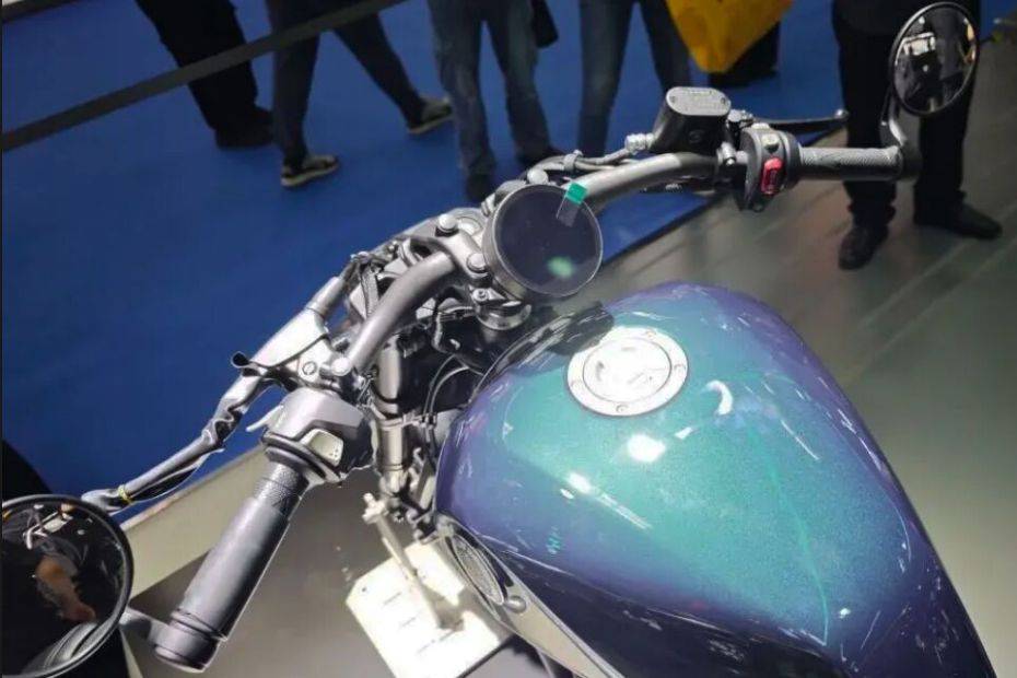 Benelli Leoncino Bobber 400