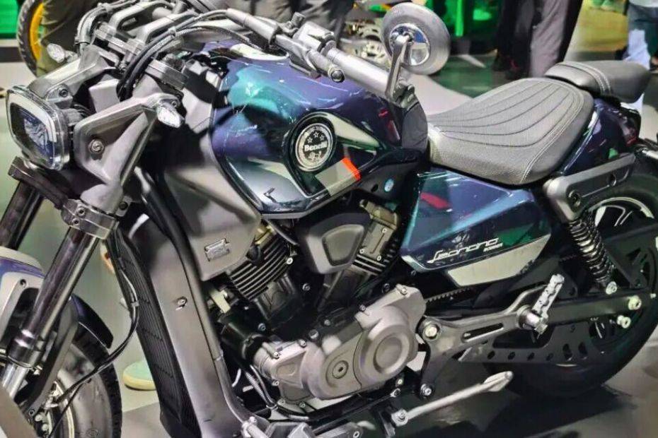 Benelli Leoncino Bobber 400