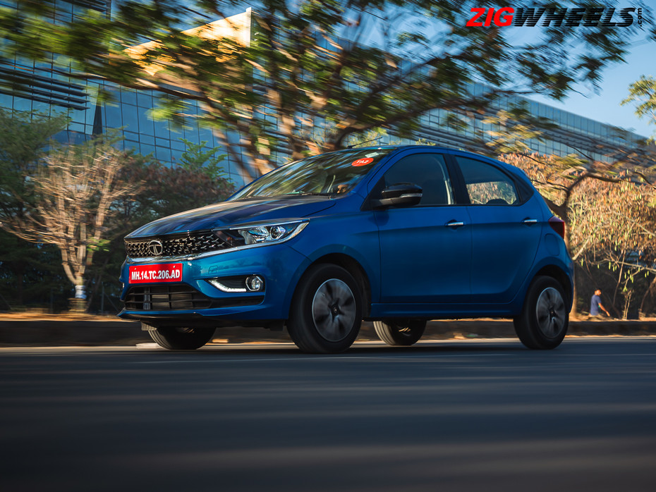 TiagoCNG AMT Tiago CNG AMT Reviewed