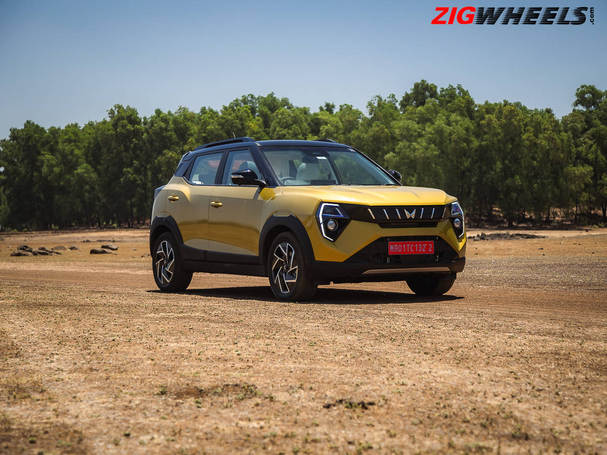 Watch Us Compare The Headlight Performance Of The New Mahindra XUV 3XO ...