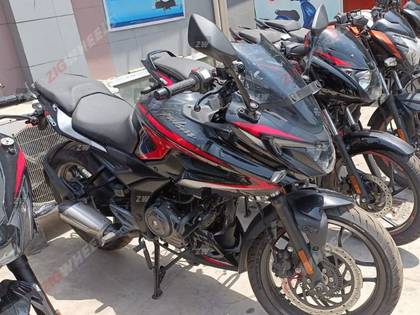 Bajaj Pulsar F250 Side Profile