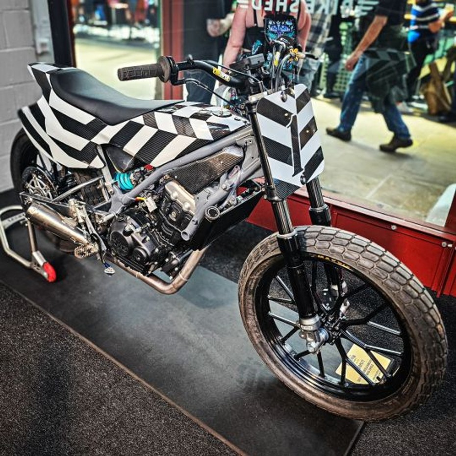 Royal Enfield Himalayan 450 Based Flat Tracker