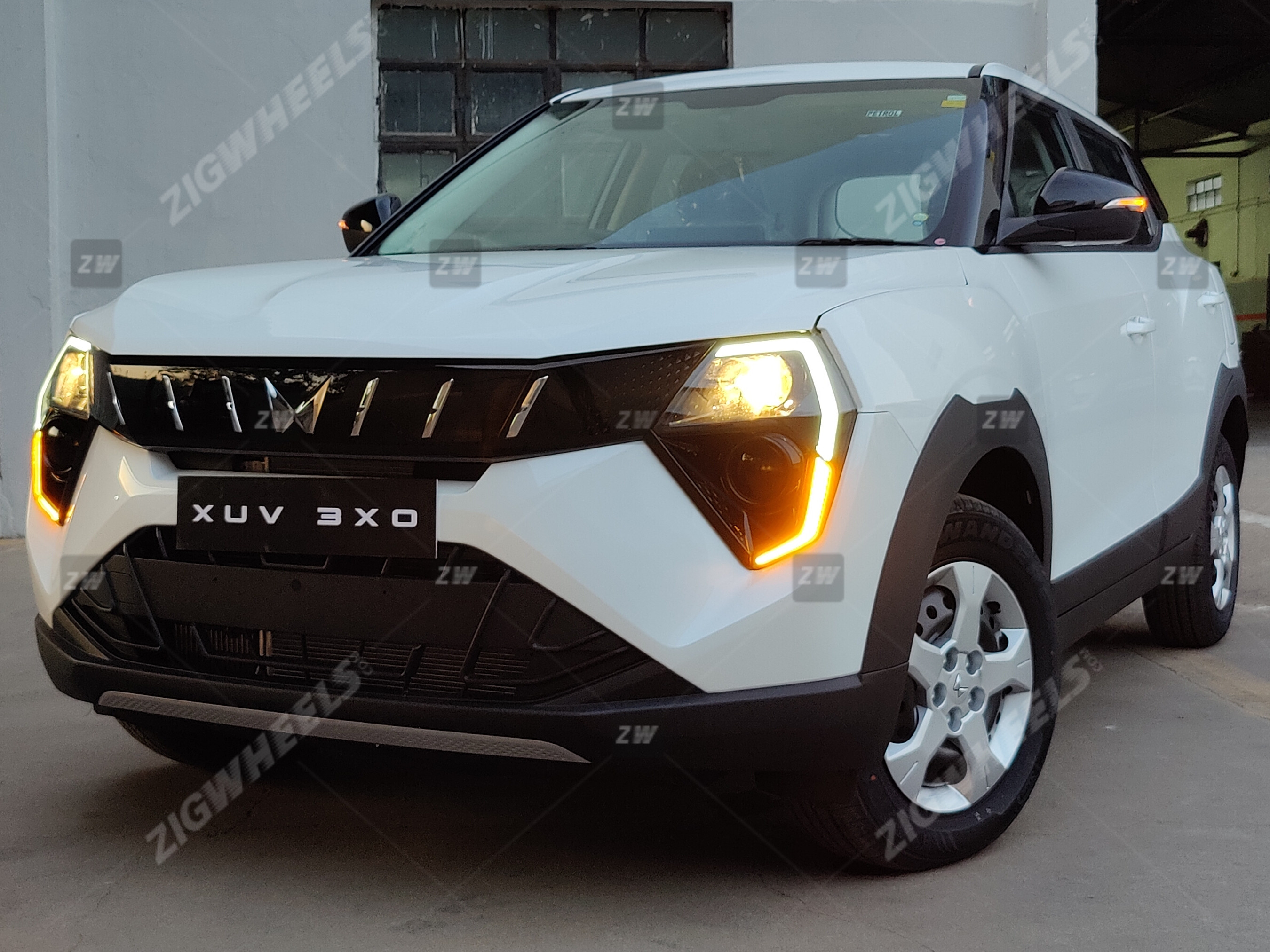 Mahindra XUV 3XO Mid-Spec MX3 Variant Detailed In 10 Images