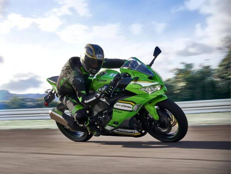 2025 Kawasaki Ninja ZX-4R and ZX-4RR Launched