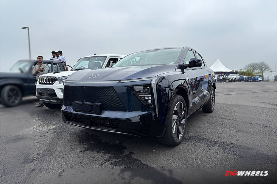 Mahindra XEV 9e Nebula Blue