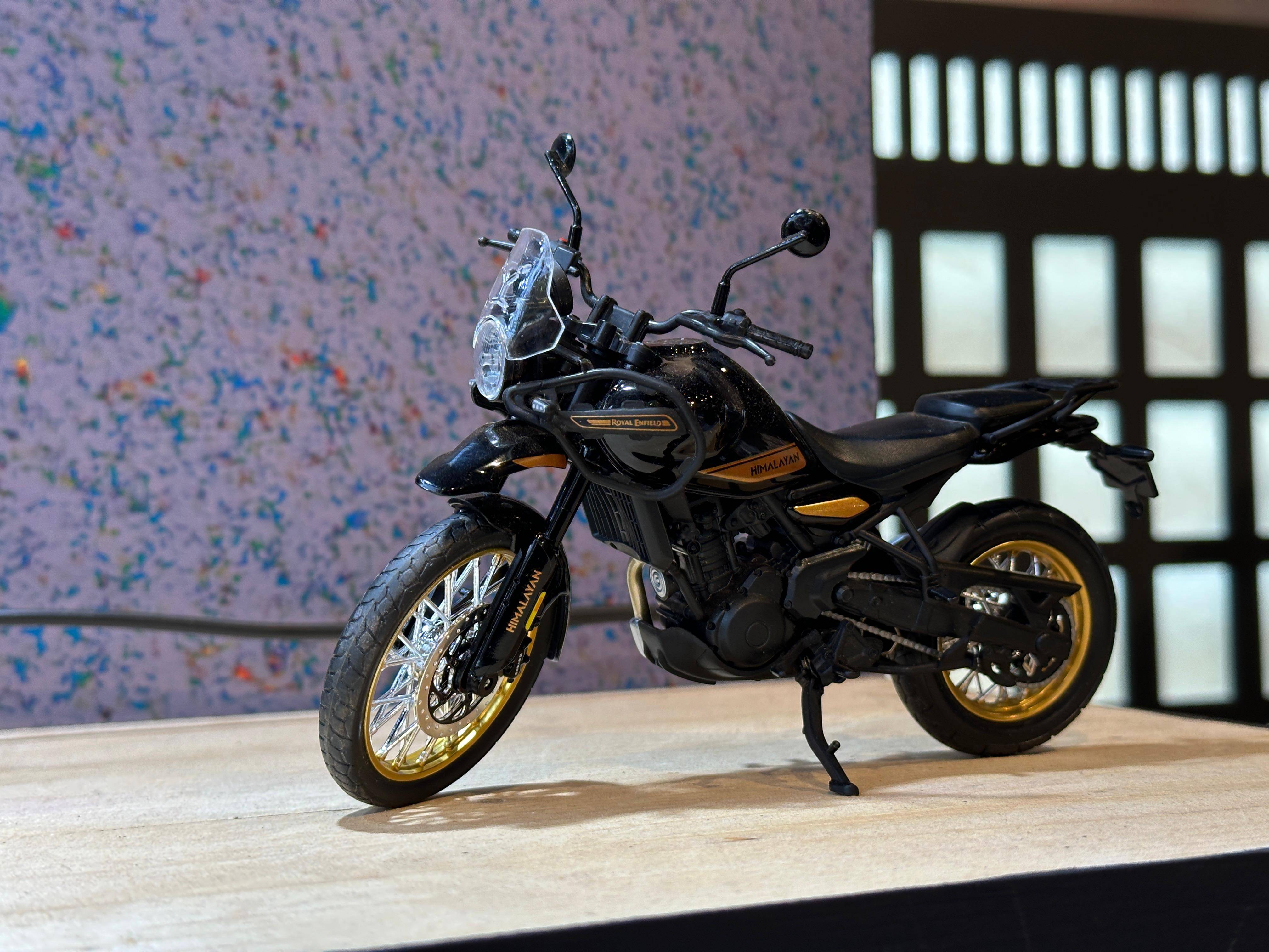 The highly-anticipated Himalayan 450 and Classic 350 scale models are now available! Check out our coverage to learn more about their prices, specs, and other key details.