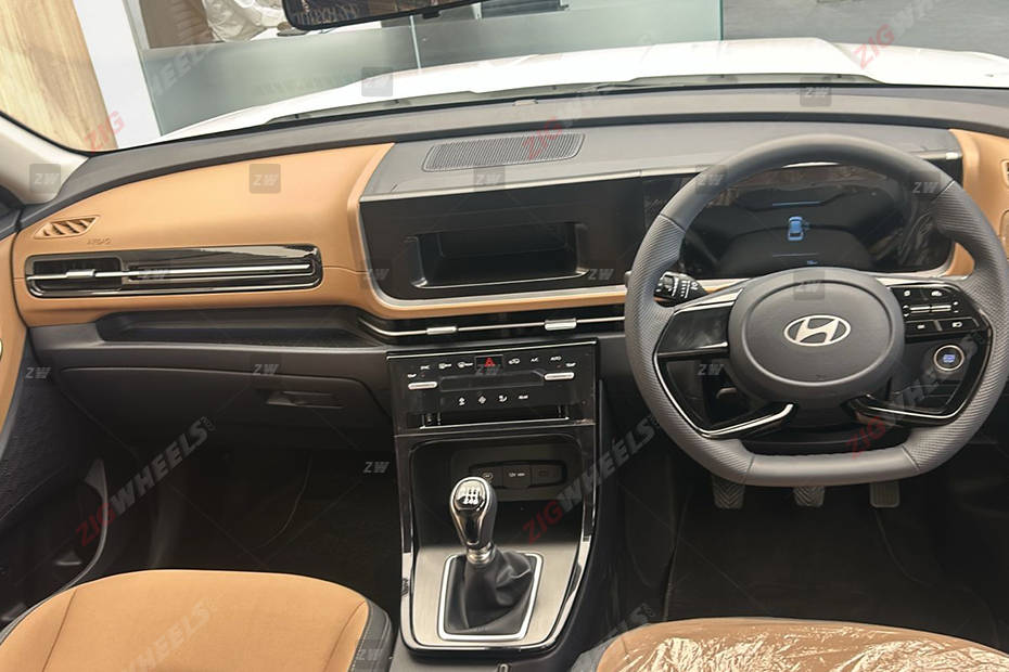 Hyundai Alcazar Facelift Executive