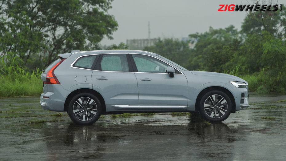 2025 Volvo XC60 Facelift Review: Chill, Not Chasing overview