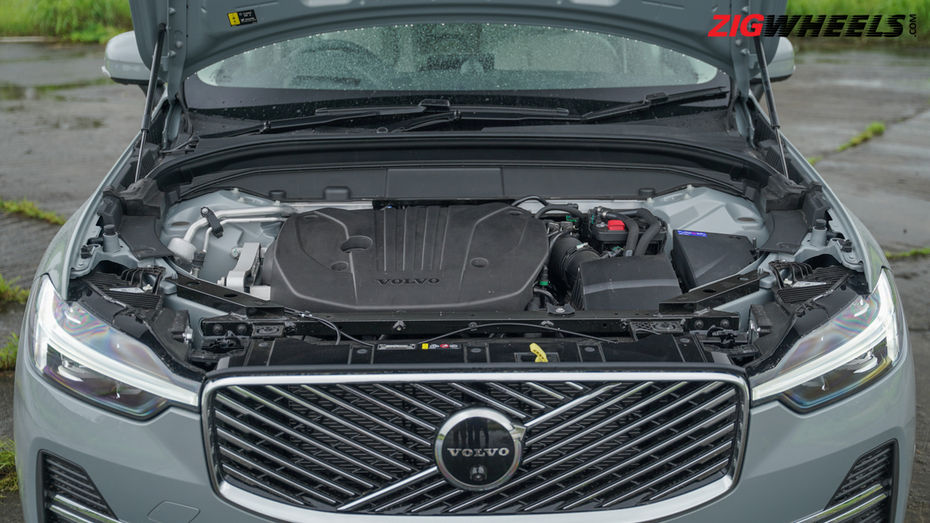 2025 Volvo XC60 Facelift Review: Chill, Not Chasing showcase