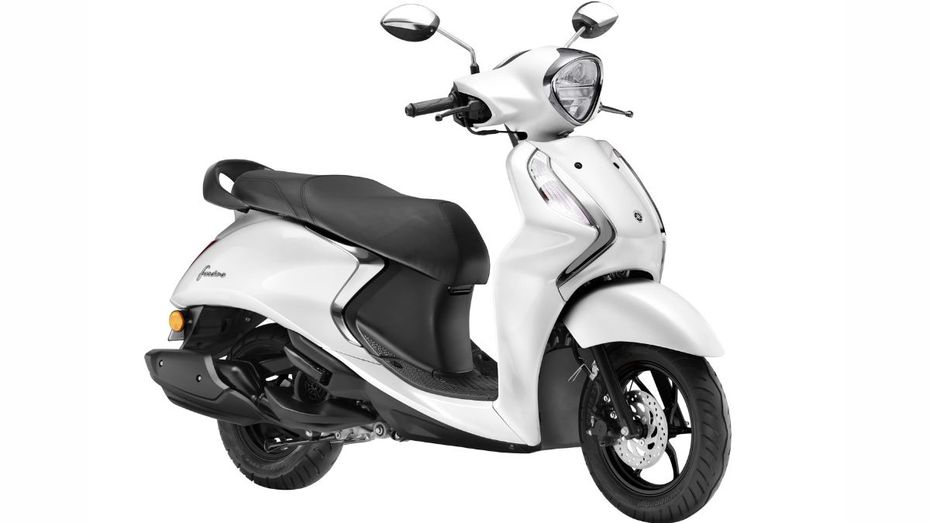 2025 Yamaha Fascino And RayZR 125 Hybrid Launched: Funkier And More overview