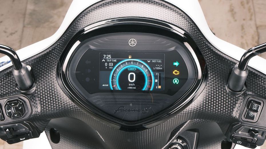 2025 Yamaha Fascino And RayZR 125 Hybrid Launched: Funkier And More glimpse