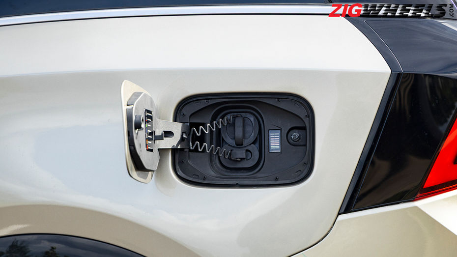 Mahindra XEV 9S