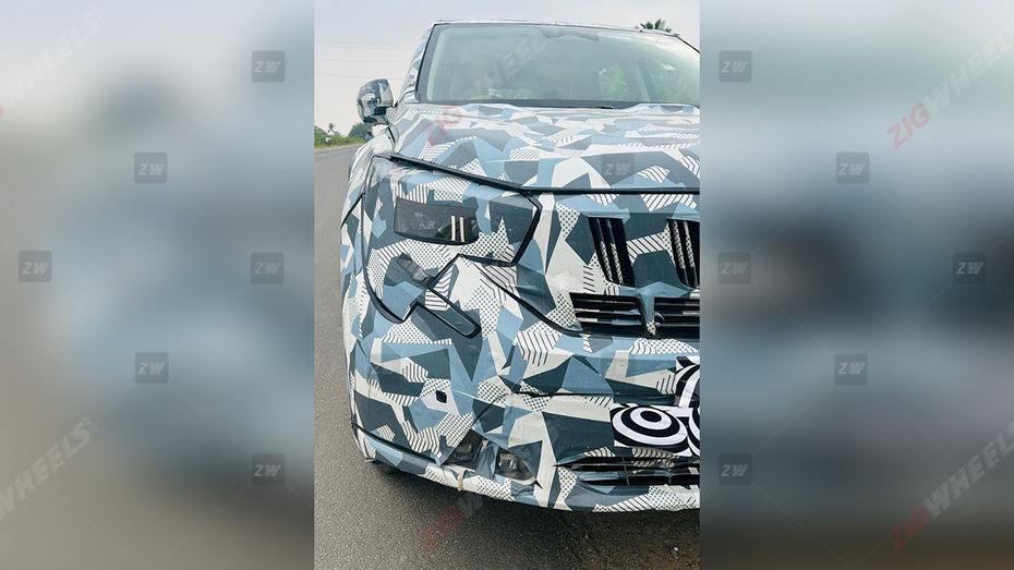 Mahindra XUV 7XO