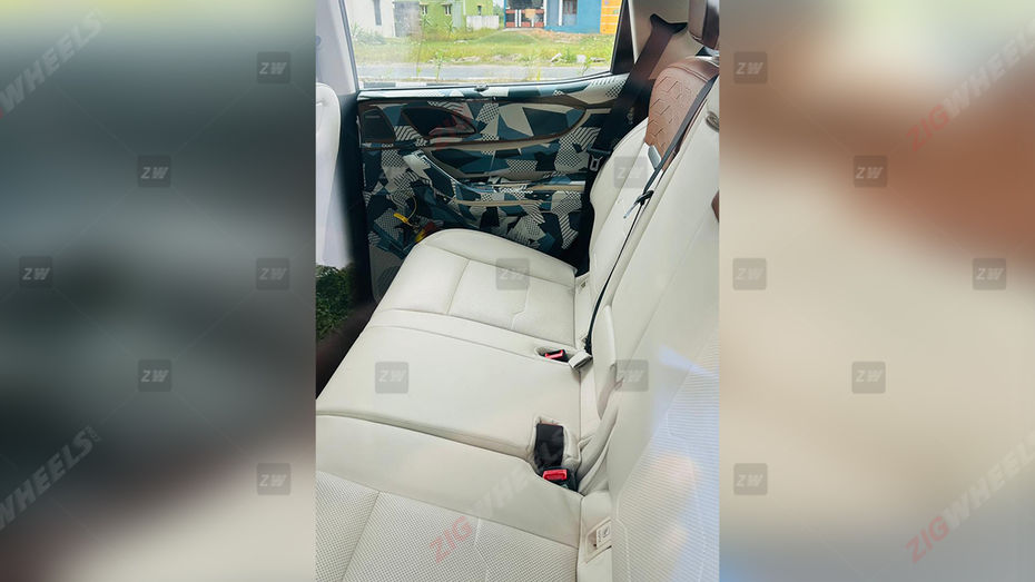 Mahindra XUV 7XO