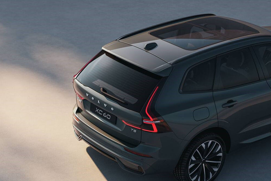 Volvo XC60 Gets A Refresh For 2026! Features A Revamped Exterior And overview