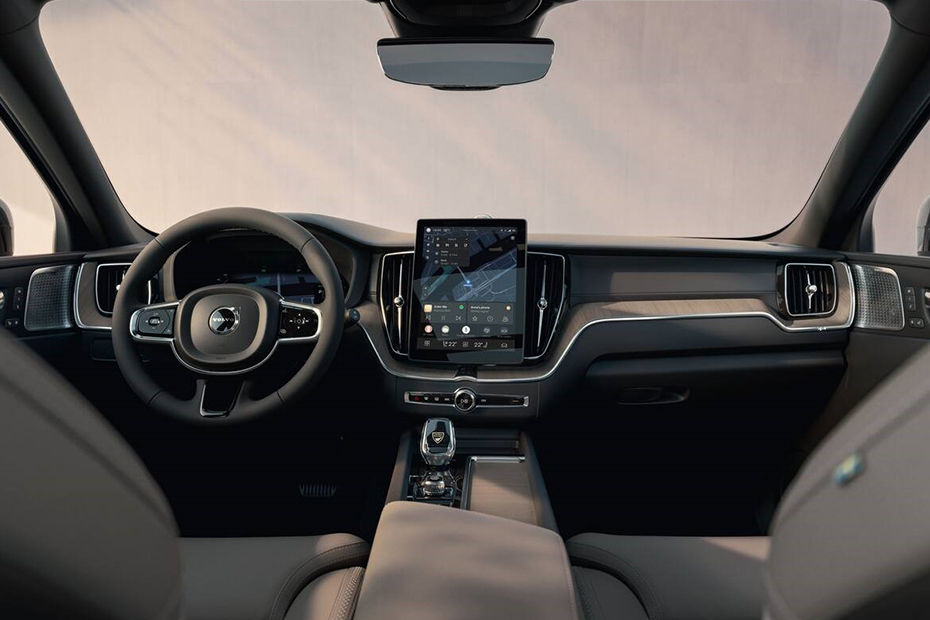 Volvo XC60 Gets A Refresh For 2026! Features A Revamped Exterior And gallery