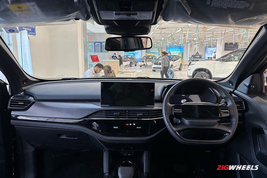 Take A Look At The Tata Safari Limited Stealth Edition’s 10 visual