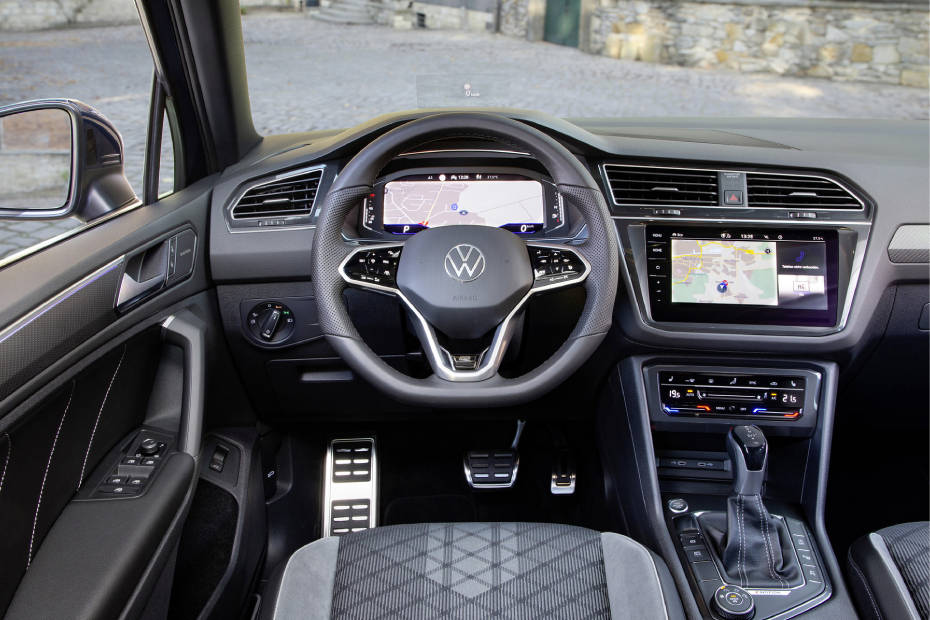 Volkswagen Tiguan R-Line Interior