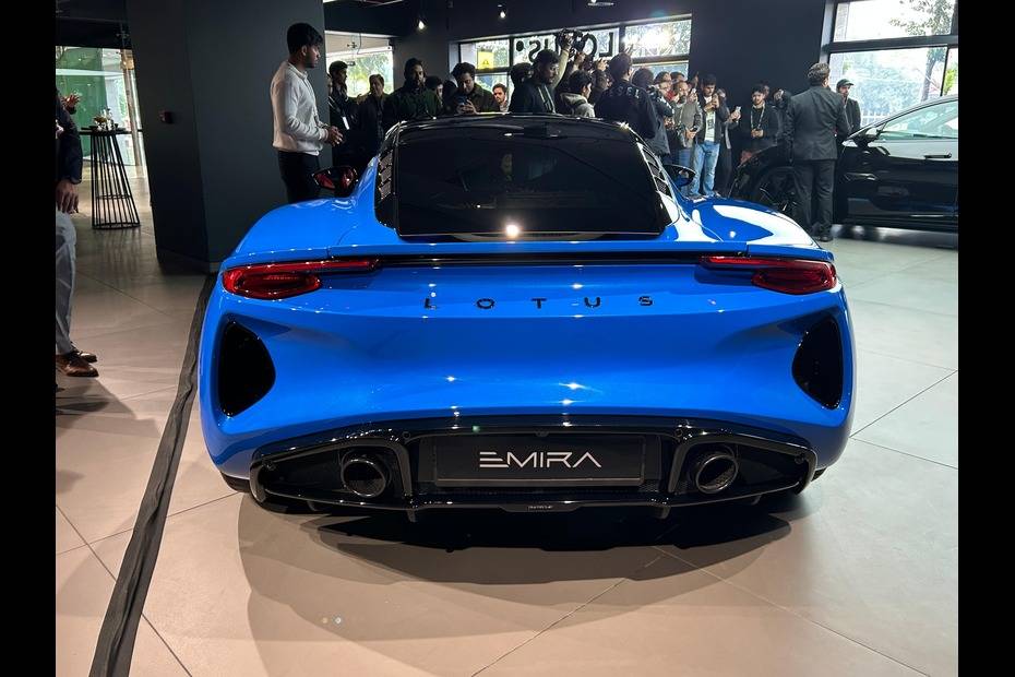 Lotus Emira