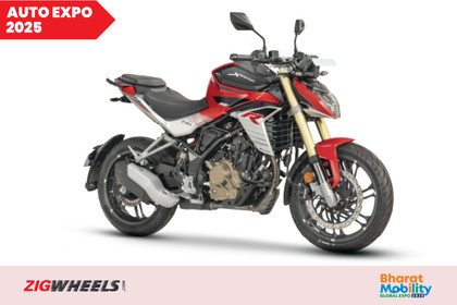 Hero Xteme 250R Features Explained: Auto Expo 2025 - ZigWheels