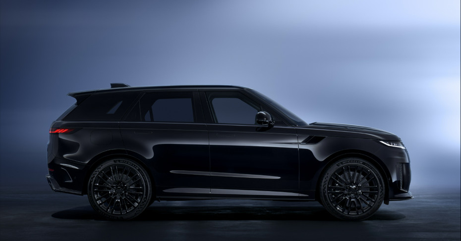 Range Rover Sport SV Black side profile