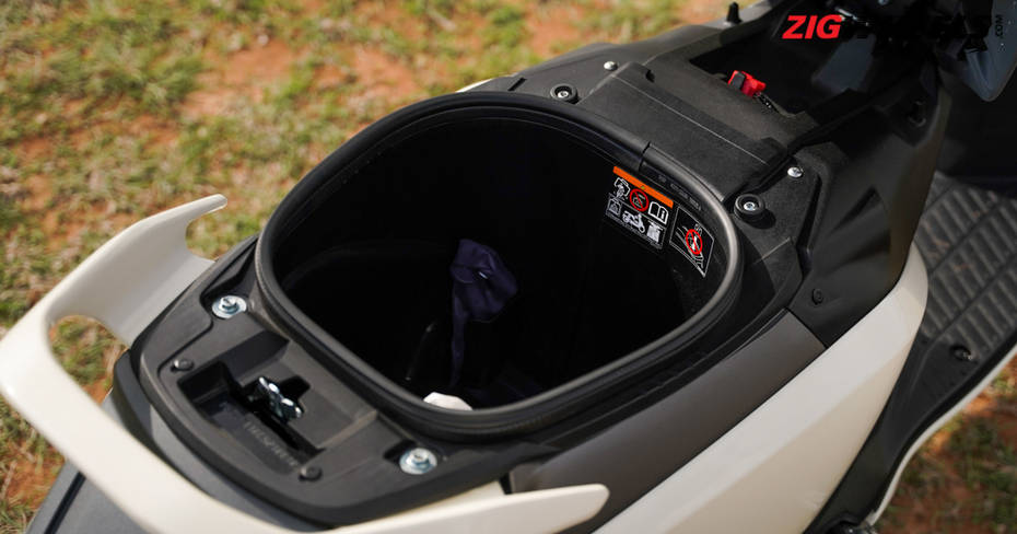 Suzuki E-Access Underseat Storage 