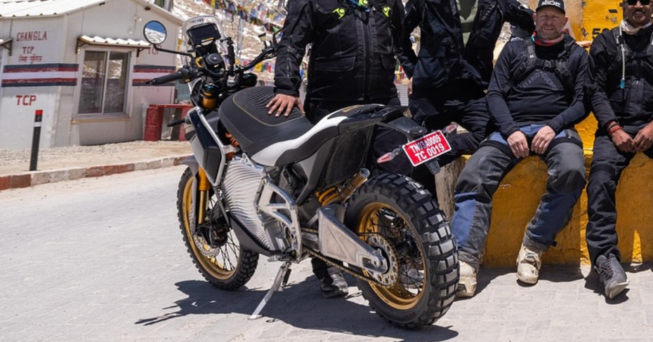 Royal Enfield Himalayan Electric Spotted Testing