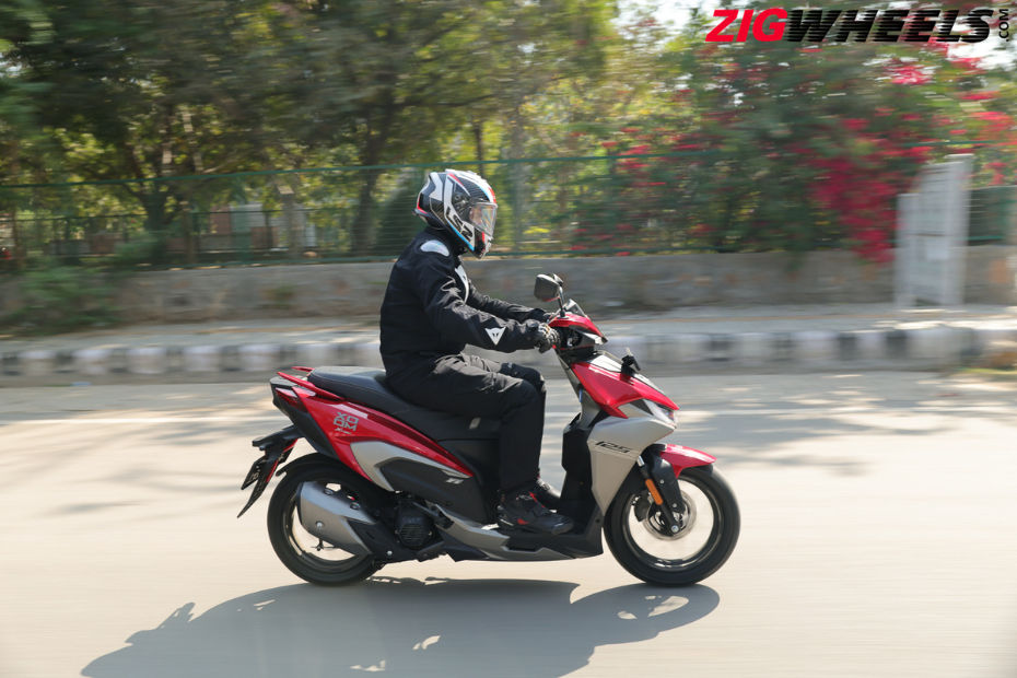 Hero Xoom 125 Review: A Sporty 125cc Scooter Worth Considering showcase