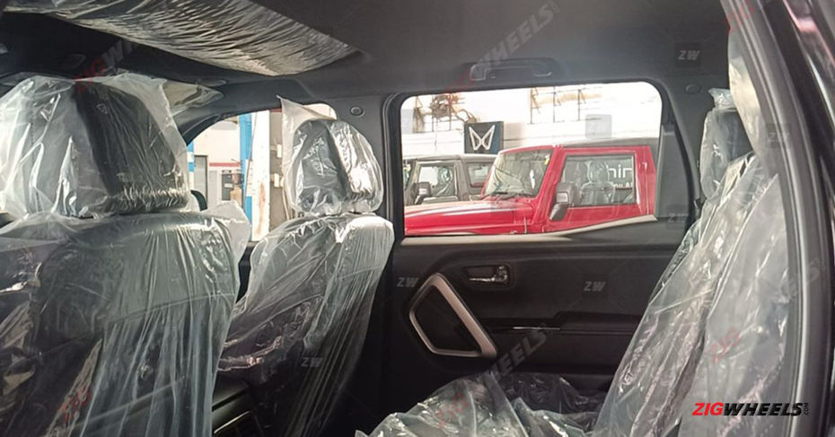 XUV700 Ebony Or Scorpio N Carbon? The Mahindra Dark Edition SUVs glimpse