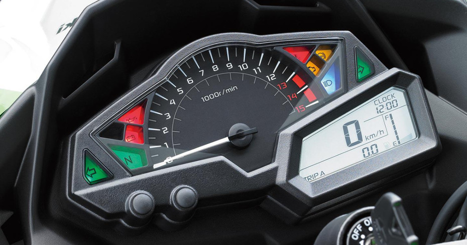 2025 Kawasaki Ninja 300 Instrument Console