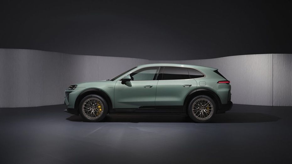 Porsche Cayenne Turbo Electric