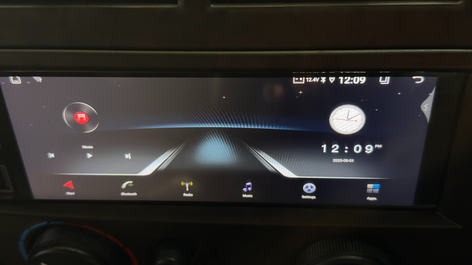 2025 Mahindra Bolero