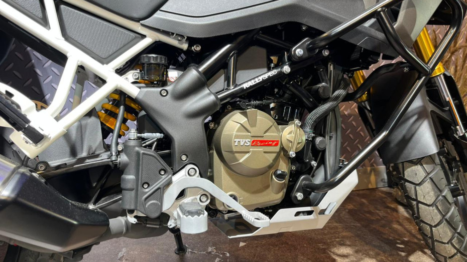BREAKING: TVS Apache RTX 300 Launched
