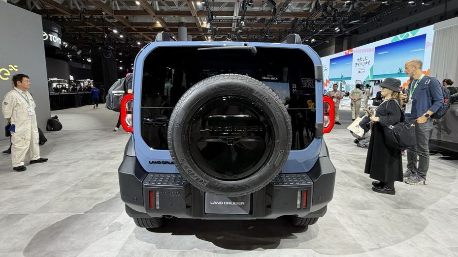 2025 Toyota Land Cruiser FJ