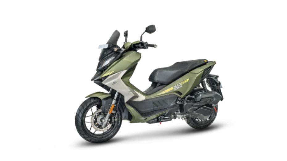 TVS Ntorq 150 vs Hero Xoom 160 vs Yamaha Aerox 155: Sporty Scooters highlights